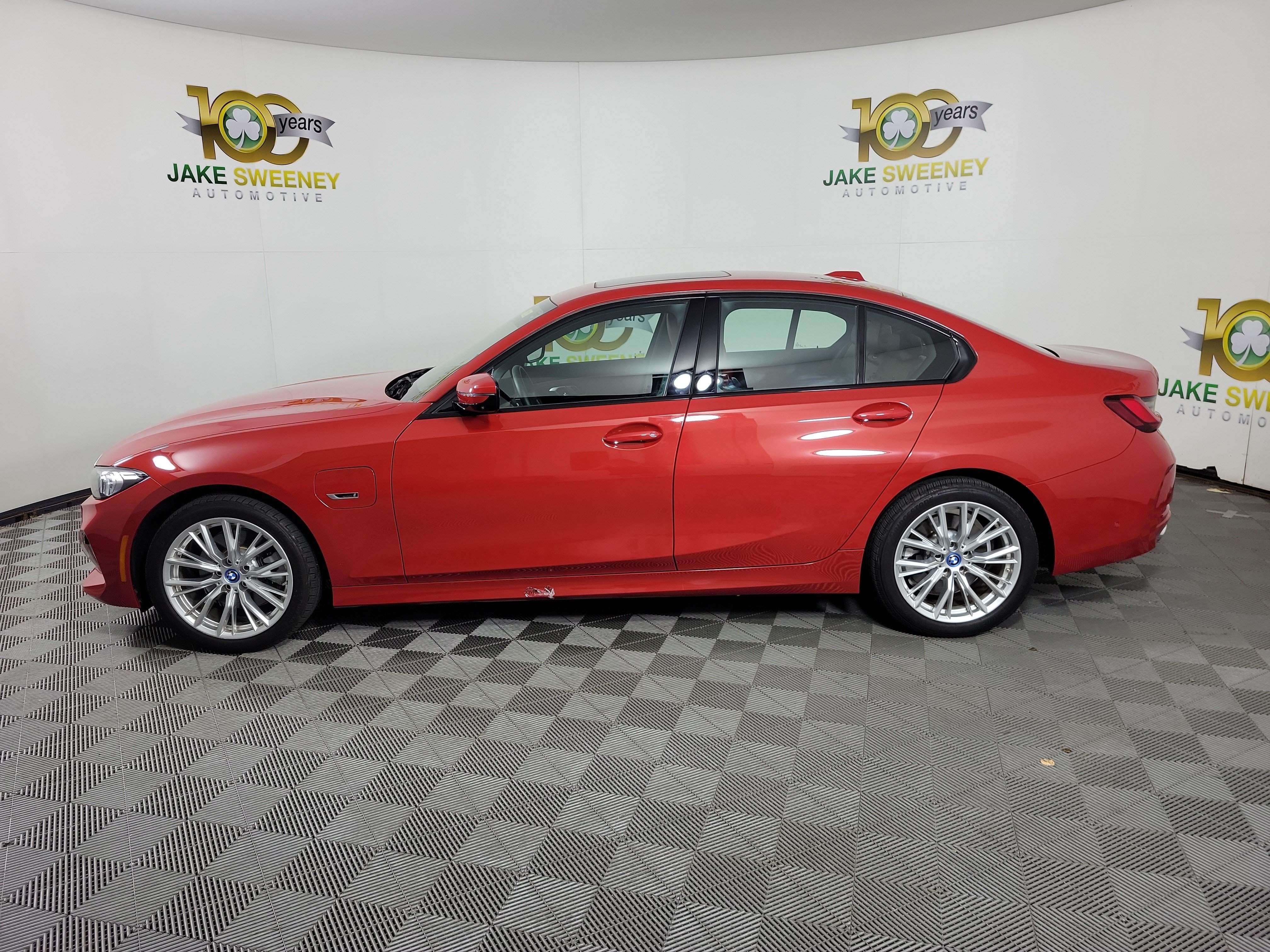Certified 2023 BMW 330e xDrive AWD/4WD image 4