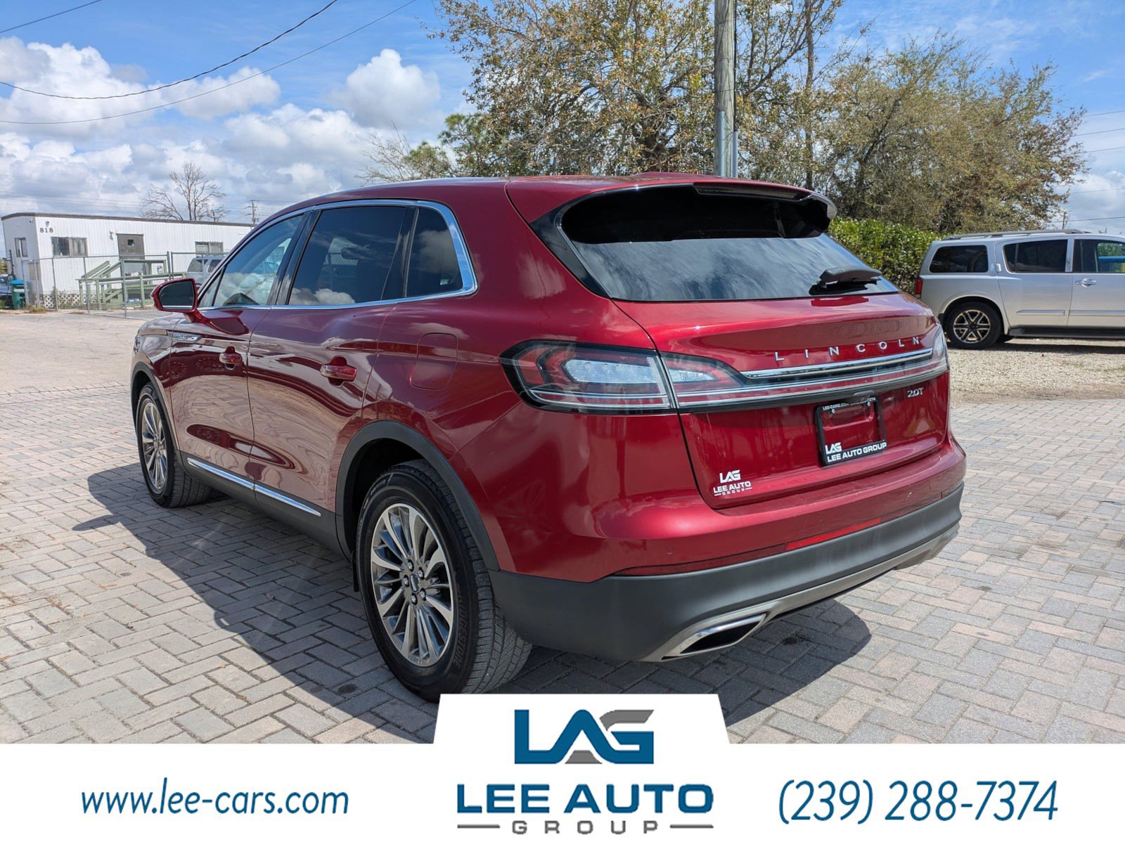 Used 2019 Lincoln Nautilus Select image 4