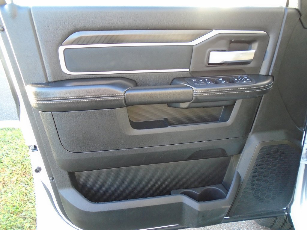 Certified 2025 RAM 2500 Big Horn AWD/4WD image 6