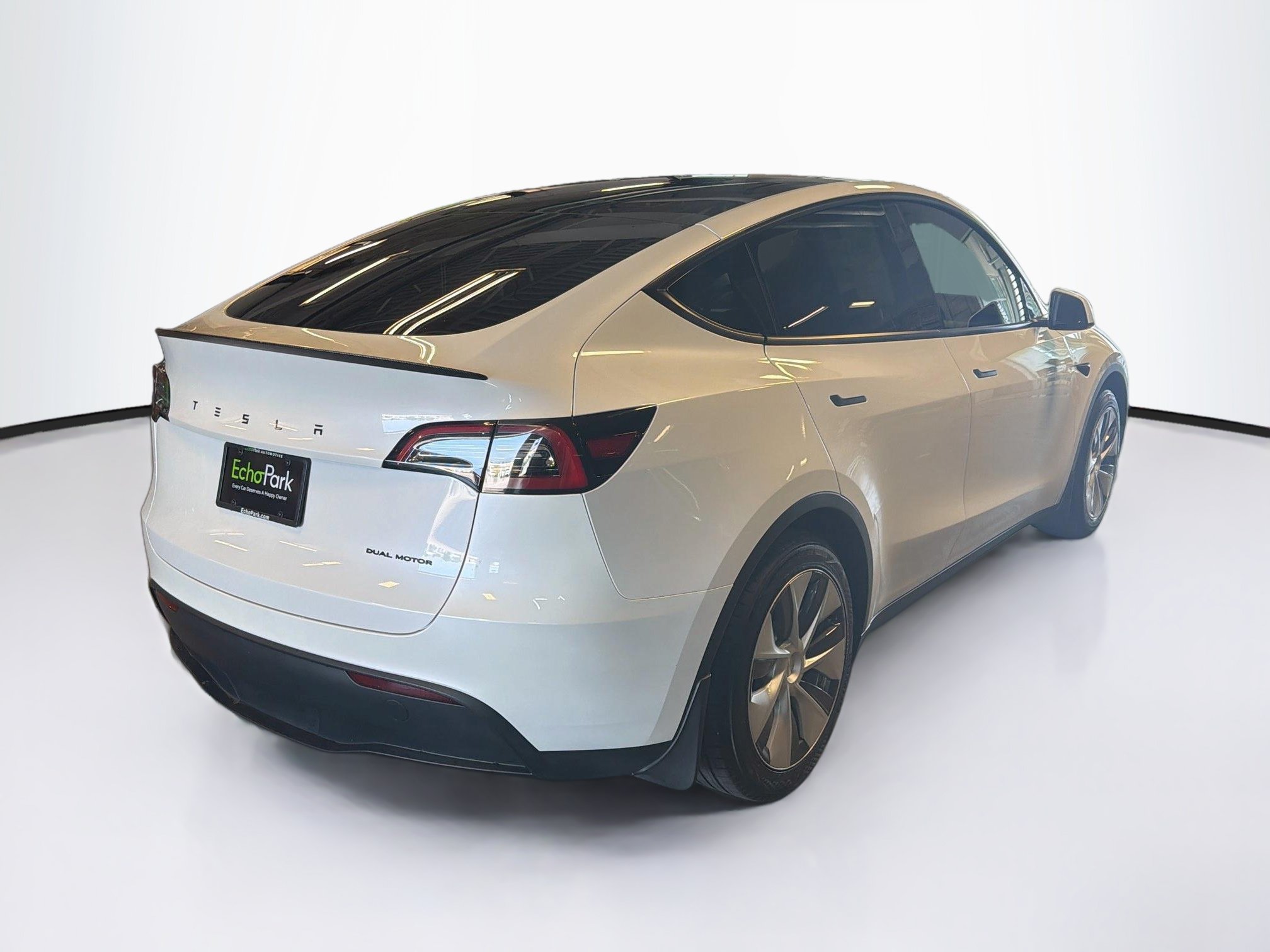 Used 2023 Tesla Model Y Long Range AWD/4WD image 9
