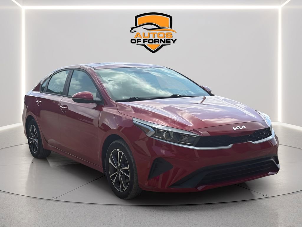 Used 2023 Kia Forte LXS w/ LXS Technology Package FWD image 4