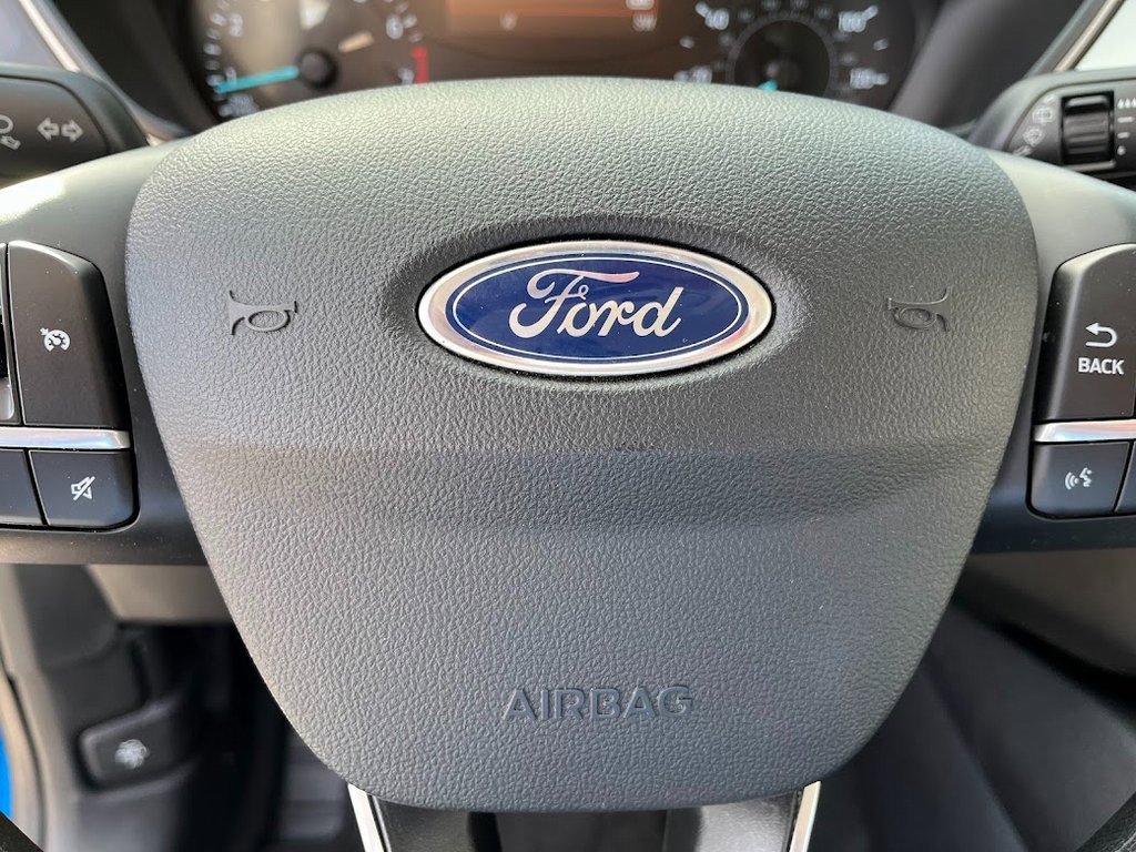 Used 2021 Ford Escape SE w/ SE Sport Appearance Package image 15