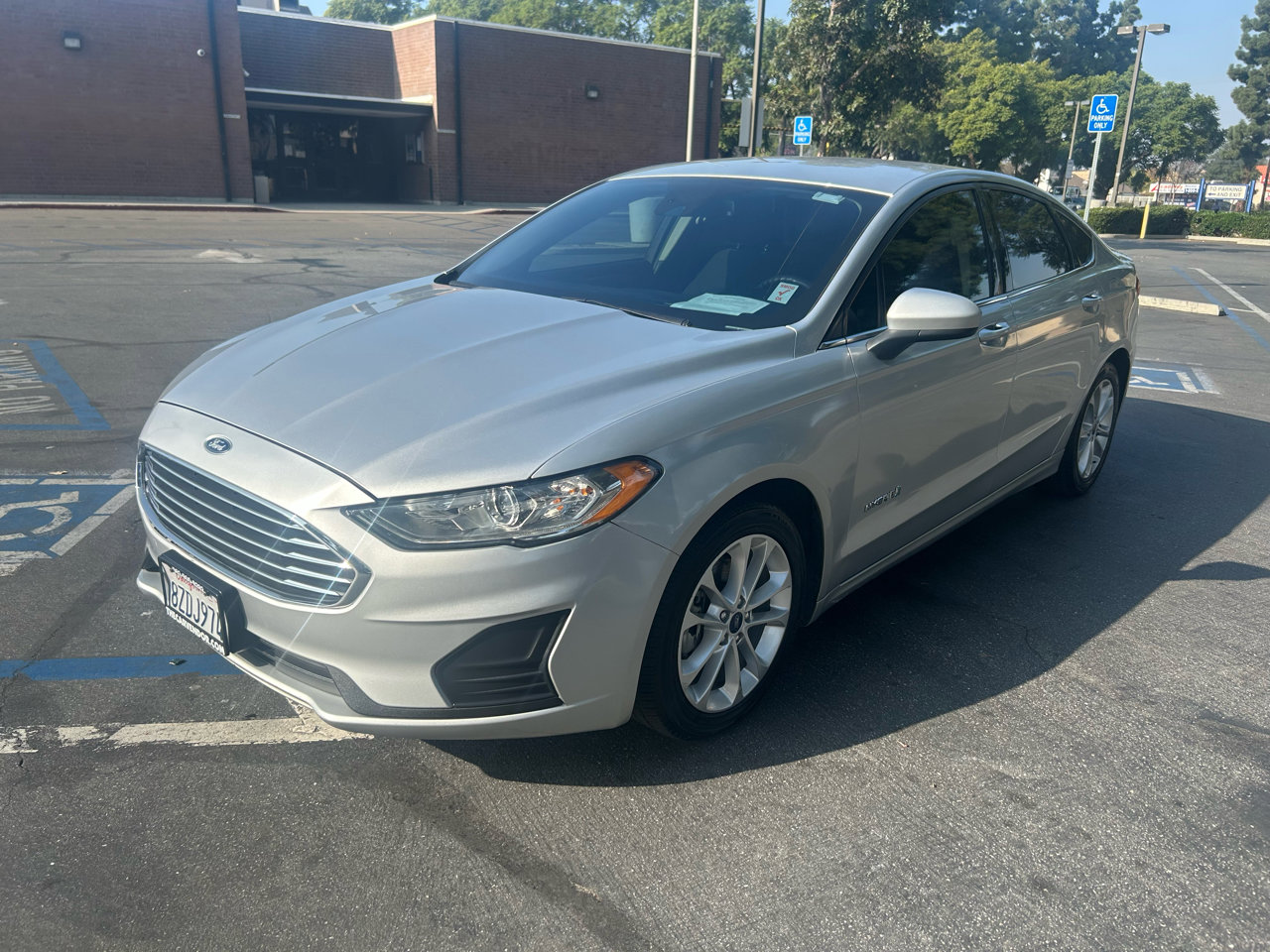 Used 2019 Ford Fusion SE image 17