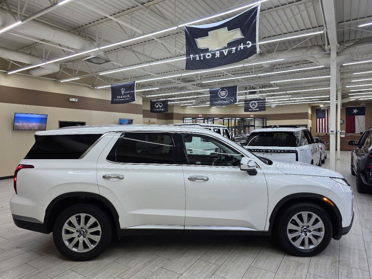 Used 2025 Hyundai Palisade SEL FWD image 5