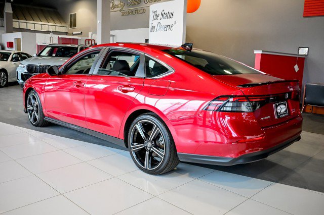 Used 2023 Honda Accord Sport image 7