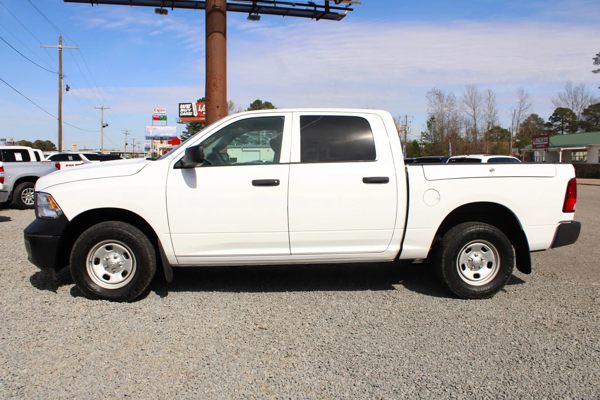 Used 2017 RAM 1500 SLT w/ Protection Group AWD/4WD image 2