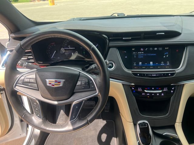 Used 2017 Cadillac XT5 Premium Luxury w/ Driver Assist Package image 17