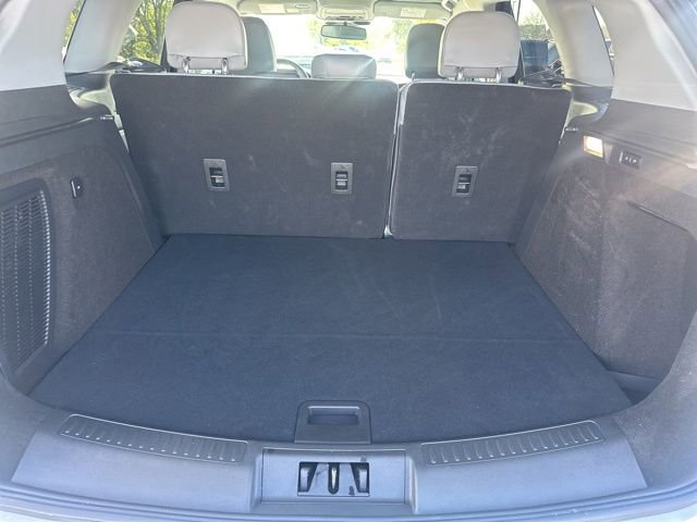 Used 2022 Lincoln Corsair Standard w/ Equipment Group 101A image 26