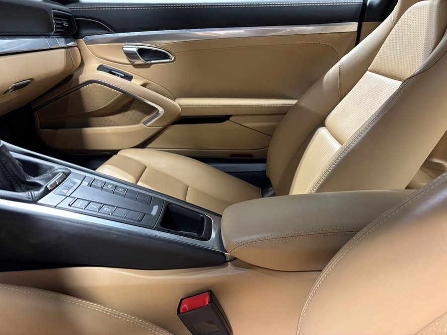 Used 2019 Porsche 911 Carrera S image 8