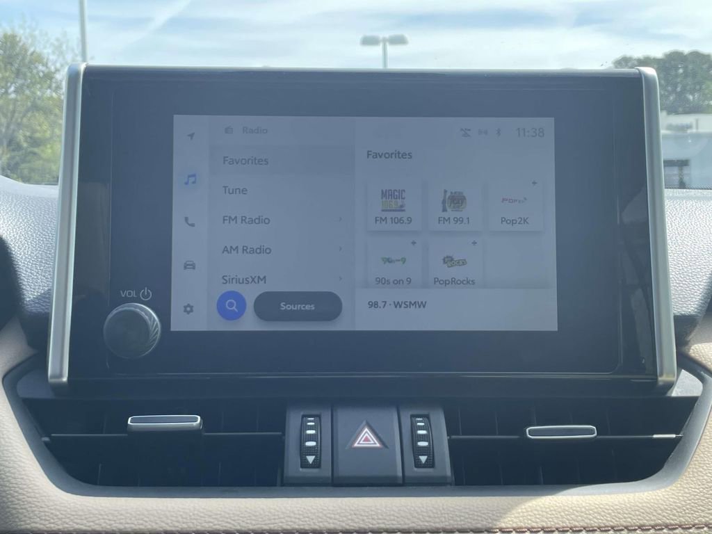 Used 2025 Toyota RAV4 XLE Premium image 30