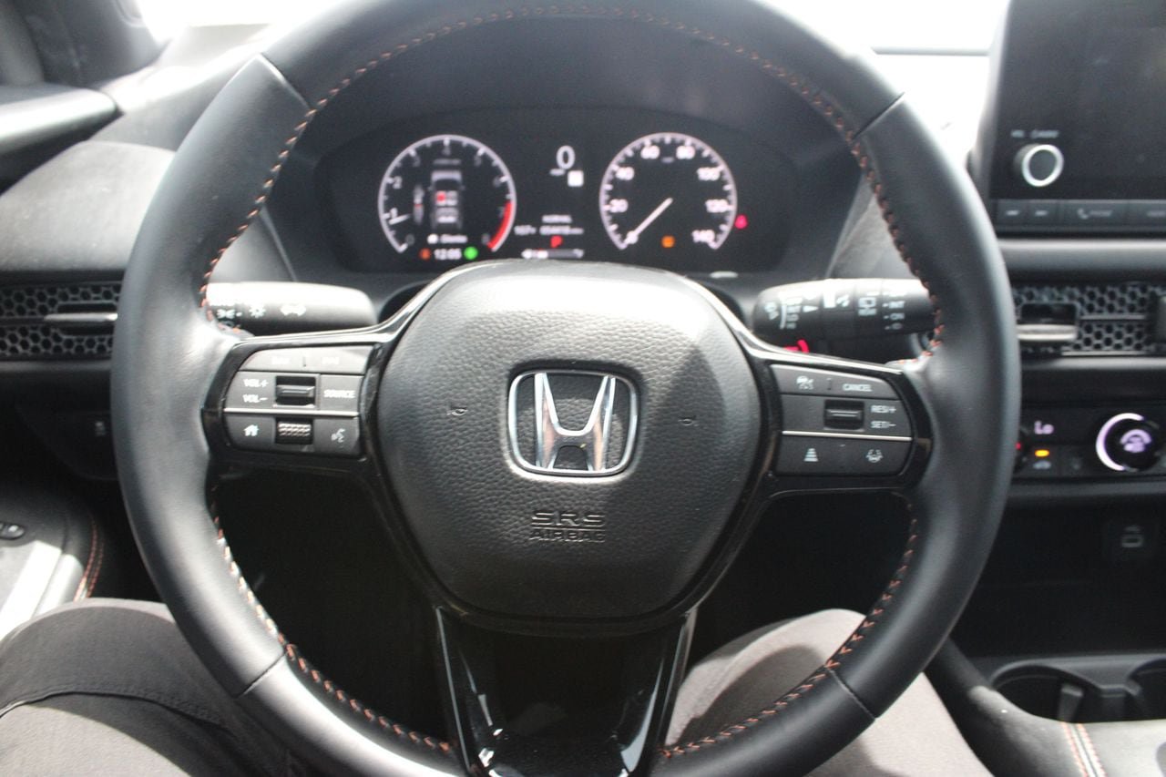 Used 2025 Honda HR-V Sport image 12