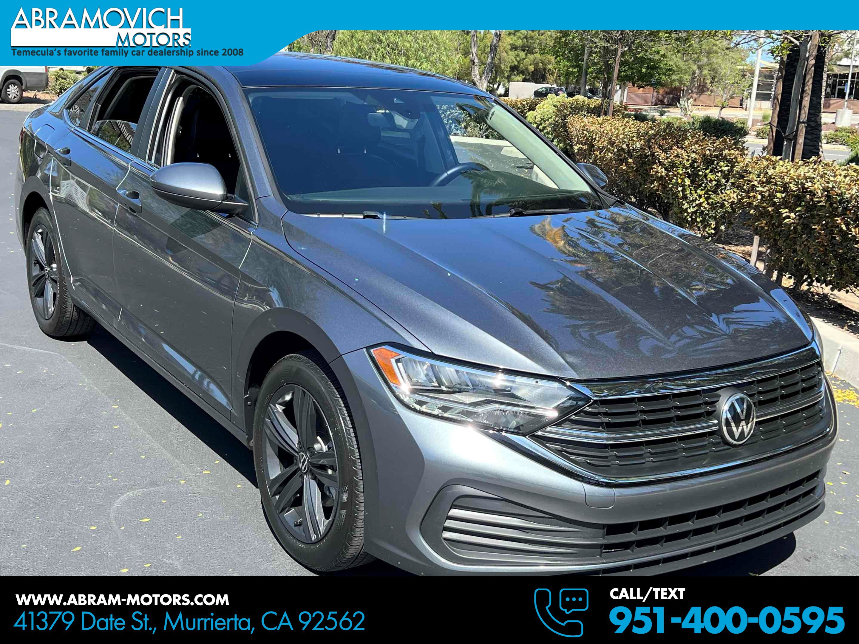 Used 2023 Volkswagen Jetta SE w/ Panoramic Sunroof Package FWD image 1