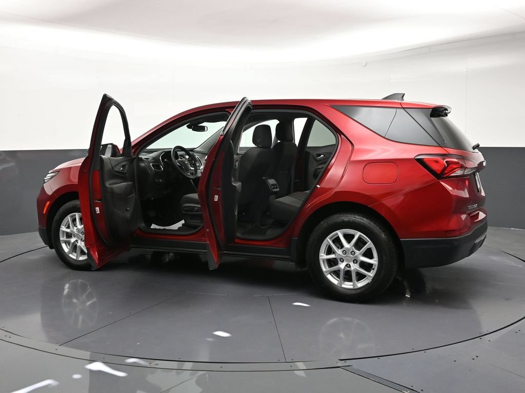 Used 2024 Chevrolet Equinox LT AWD/4WD image 35