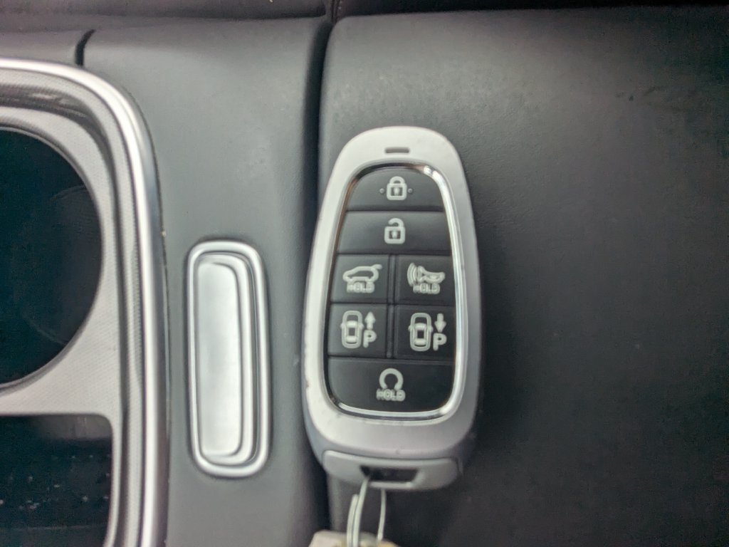 Used 2023 Hyundai Santa Fe Calligraphy w/ Cargo Package AWD/4WD image 15