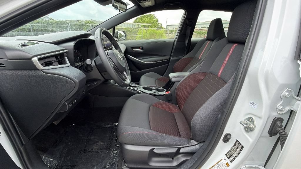 Certified 2025 Toyota Corolla SE FWD image 16