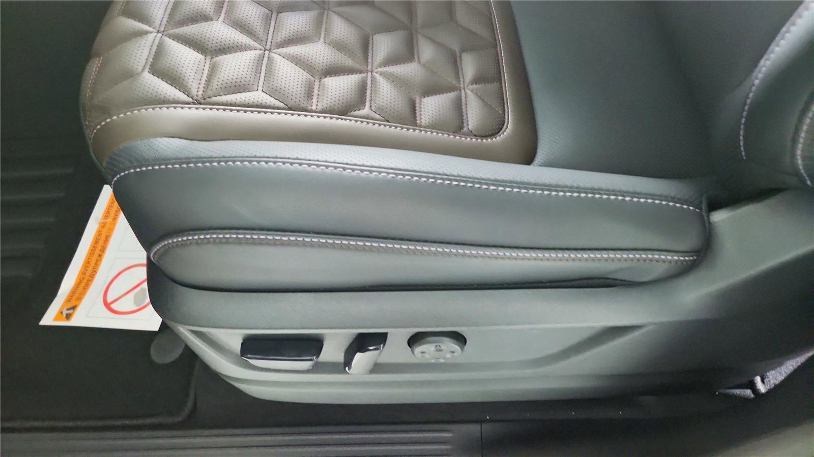 New 2026 Nissan Armada Platinum image 30