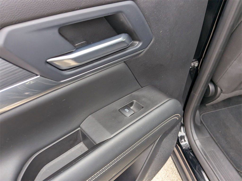 Used 2025 GMC Terrain Elevation image 25