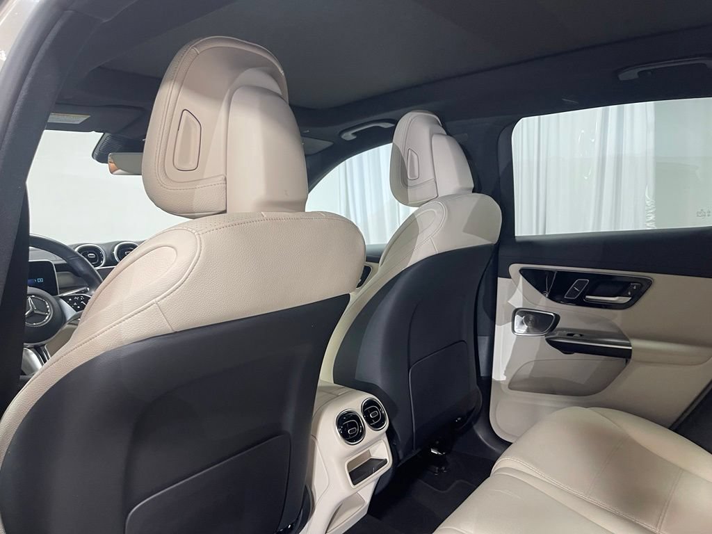 Used 2023 Mercedes-Benz GLC 300 4MATIC image 26