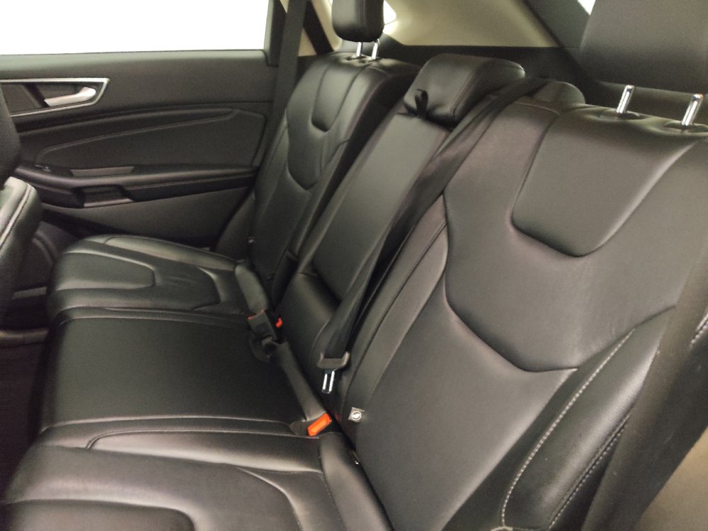 Used 2022 Ford Edge Titanium AWD/4WD image 18
