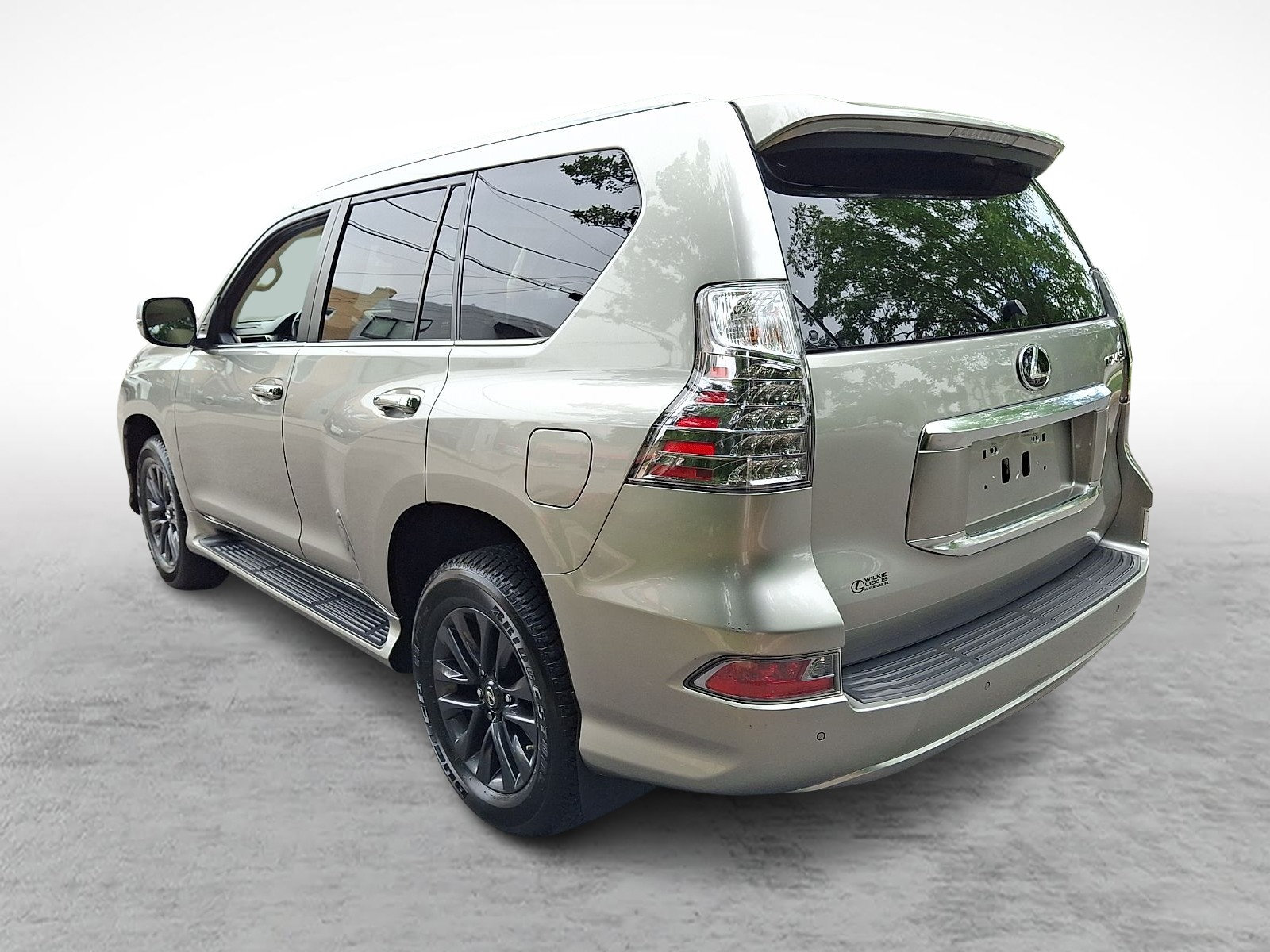 Certified 2021 Lexus GX 460 Premium w/ Premium Package AWD/4WD image 4