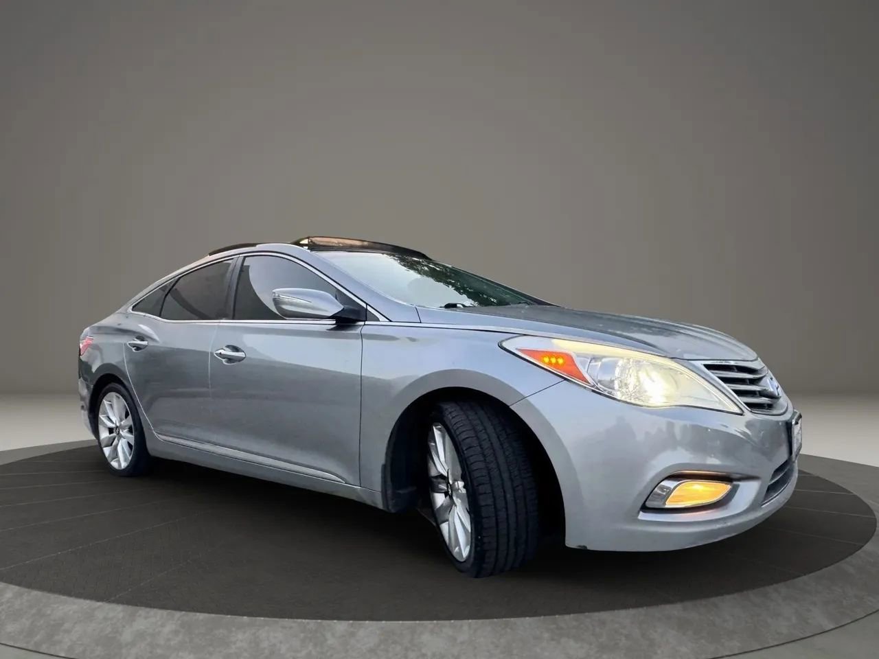 Used 2014 Hyundai Azera Limited w/ Option Group 02 image 9