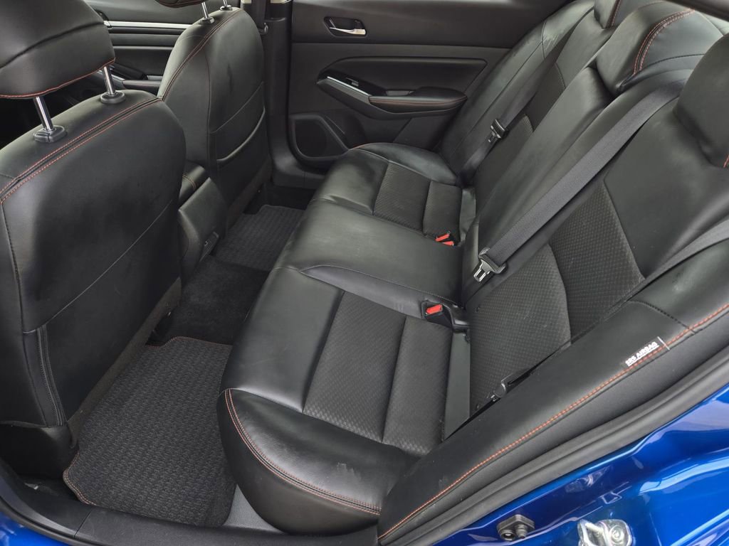 Used 2025 Nissan Altima 2.5 SR image 10