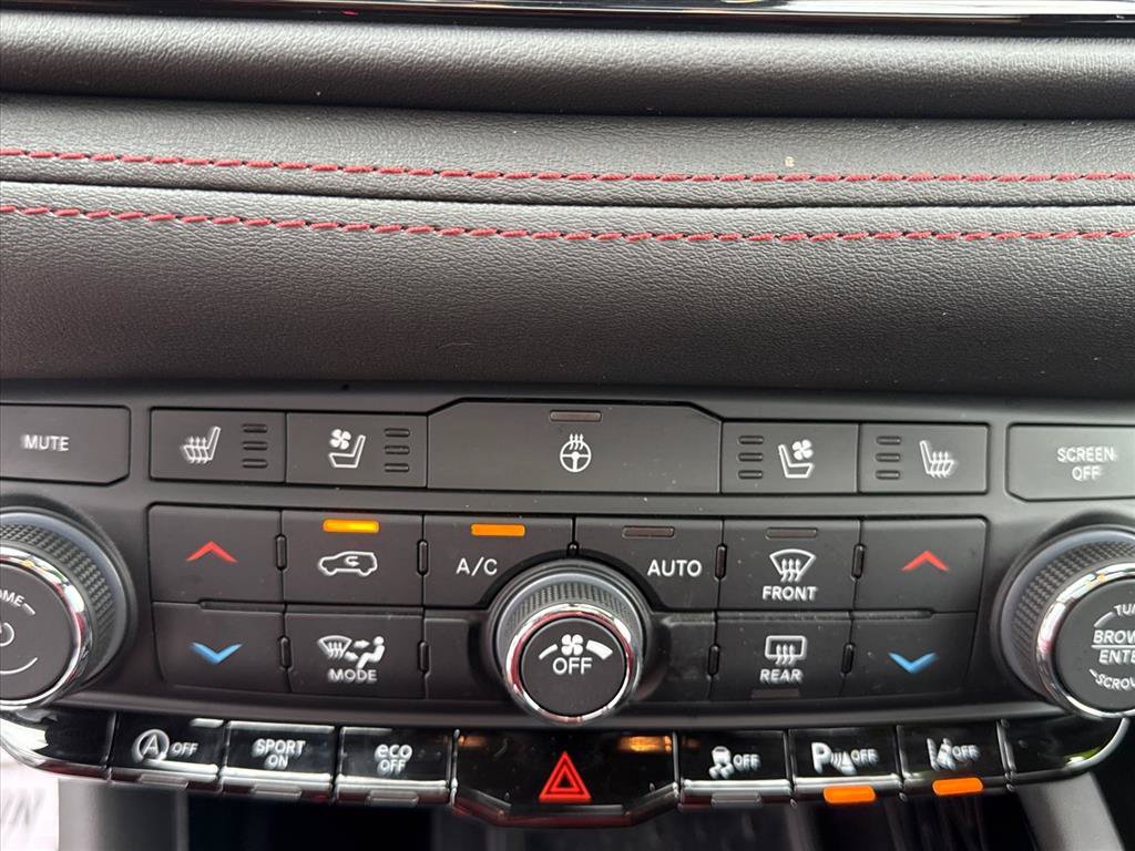 Used 2026 Dodge Durango GT AWD/4WD image 14