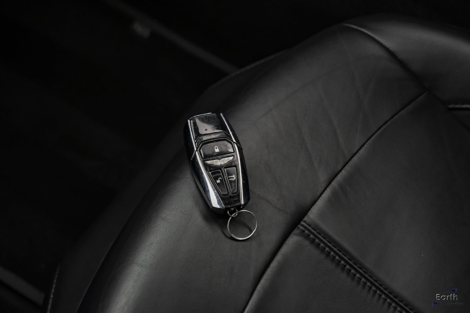 Used 2022 Aston Martin V8 Vantage Coupe RWD image 97
