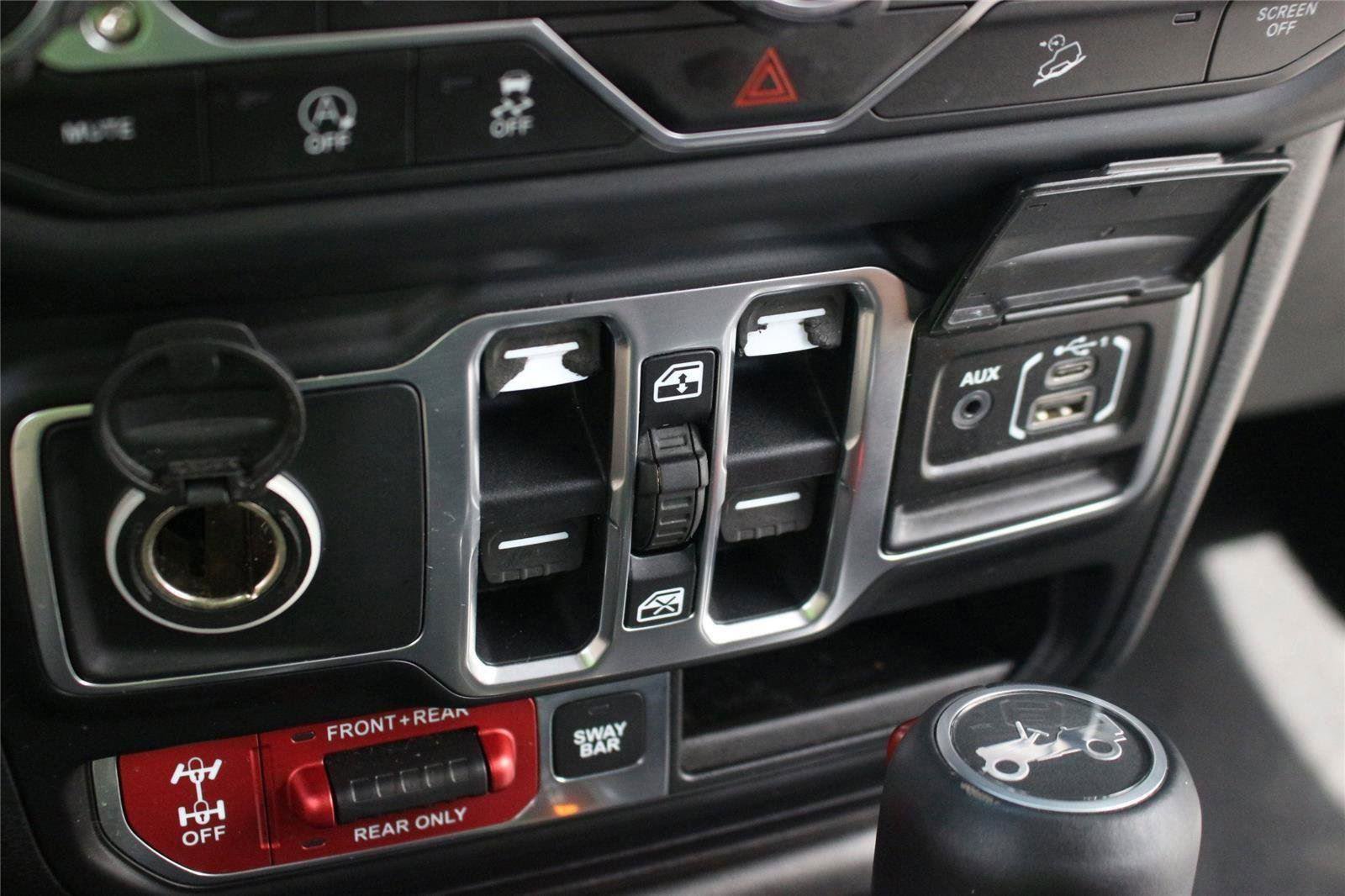 Used 2018 Jeep Wrangler Unlimited Rubicon w/ Cold Weather Group image 26