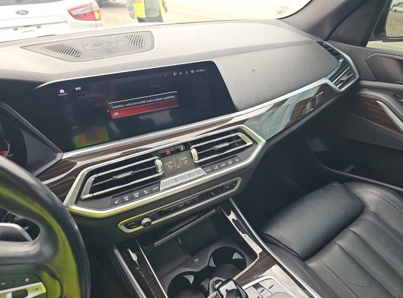 Used 2019 BMW X5 xDrive40i w/ Premium Package image 14