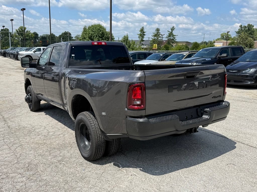 New 2026 RAM 3500 Tradesman AWD/4WD image 9