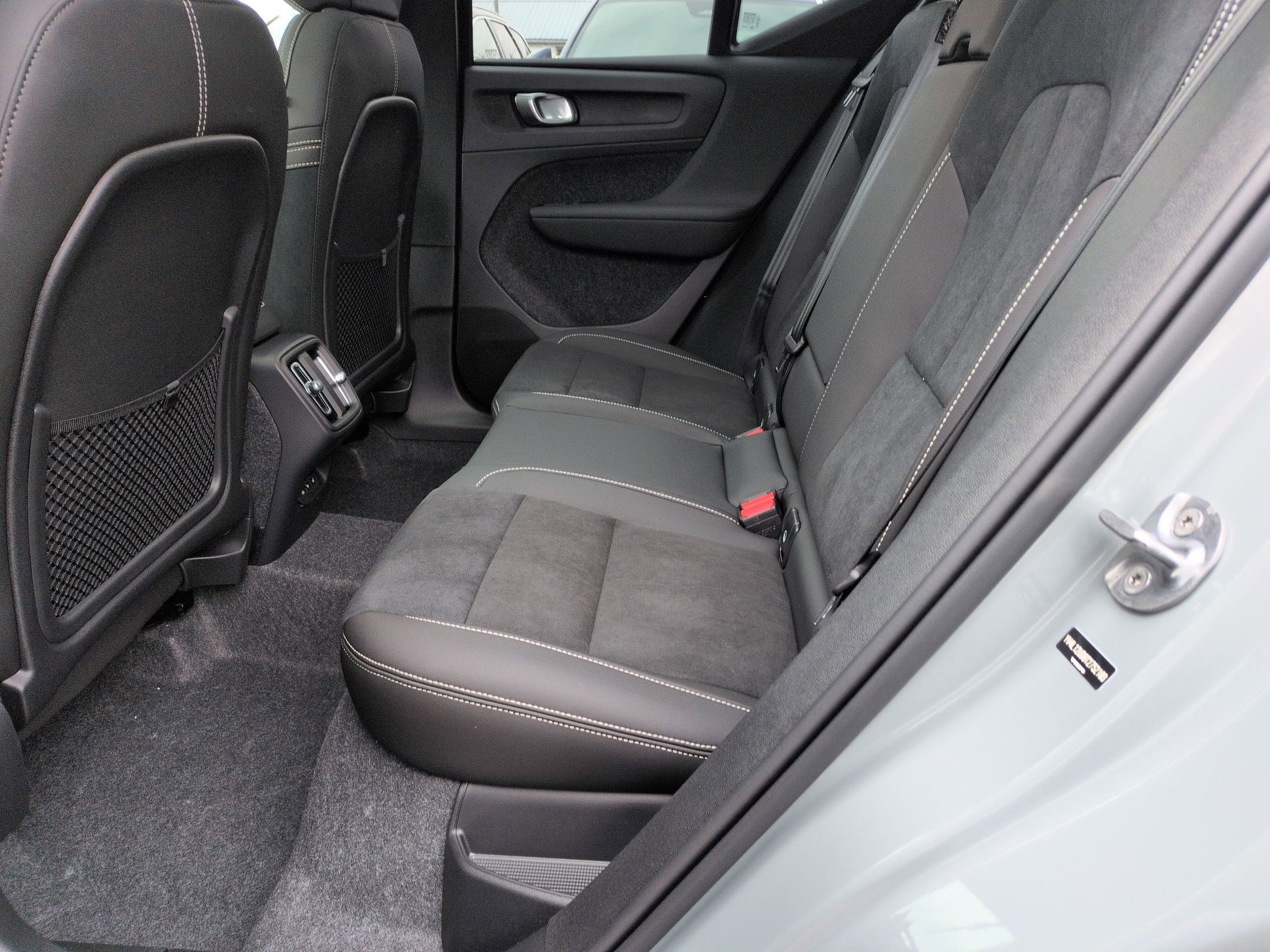 New 2026 Volvo XC40 B5 Ultra w/ Climate Package image 15