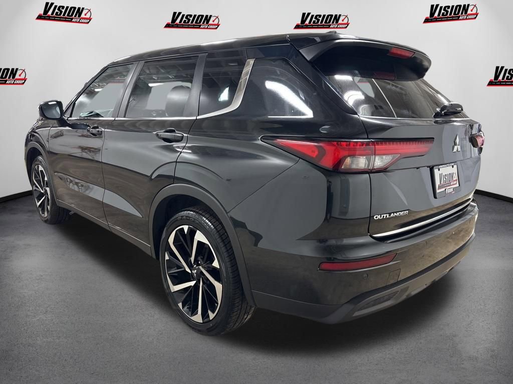Used 2022 Mitsubishi Outlander ES AWD/4WD image 5
