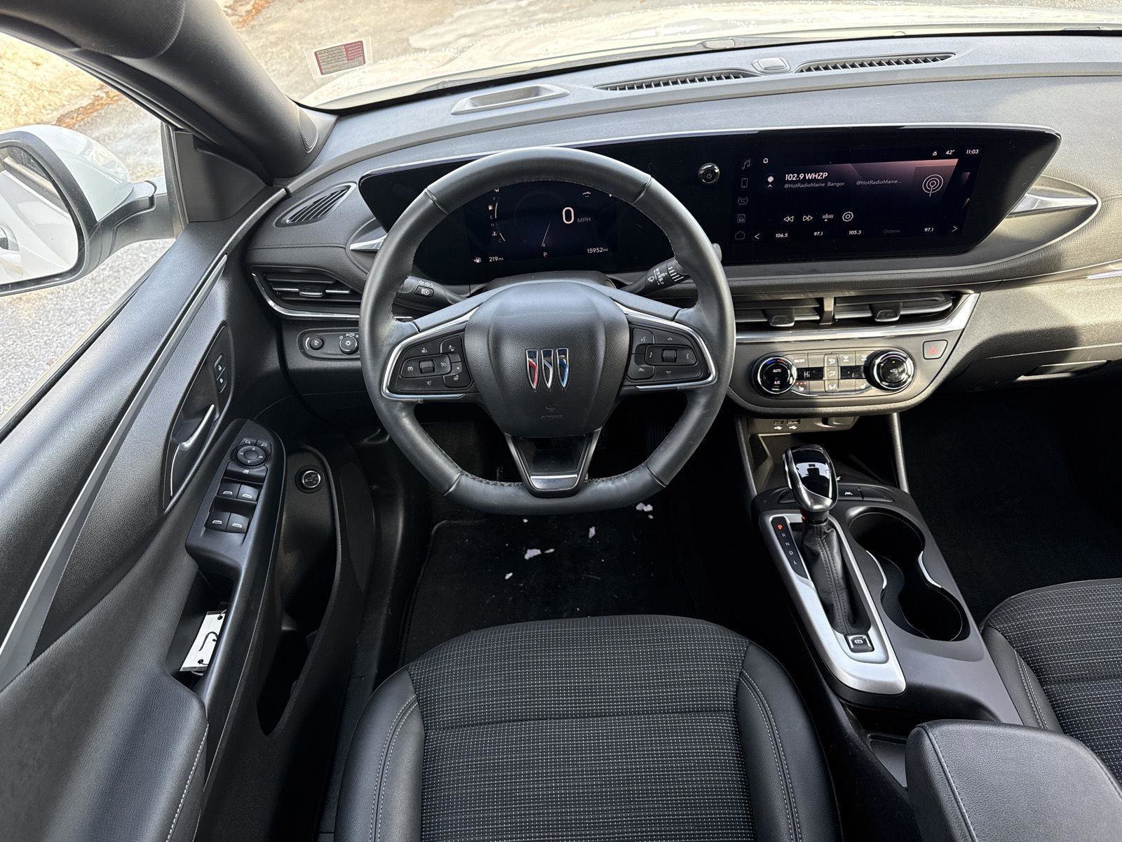 Used 2024 Buick Envista Preferred w/ Convenience I Package image 13