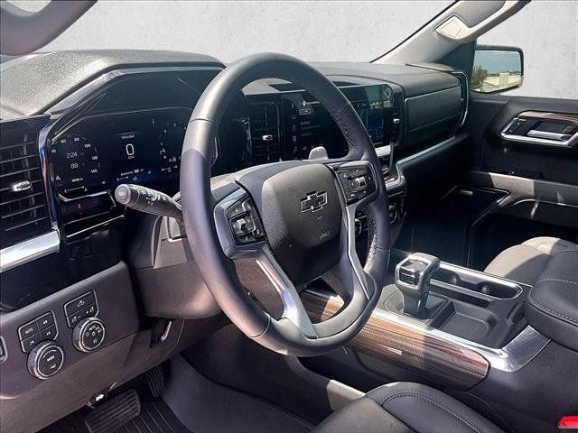 Used 2026 Chevrolet Silverado 1500 LT Trail Boss w/ Convenience Package II AWD/4WD image 14