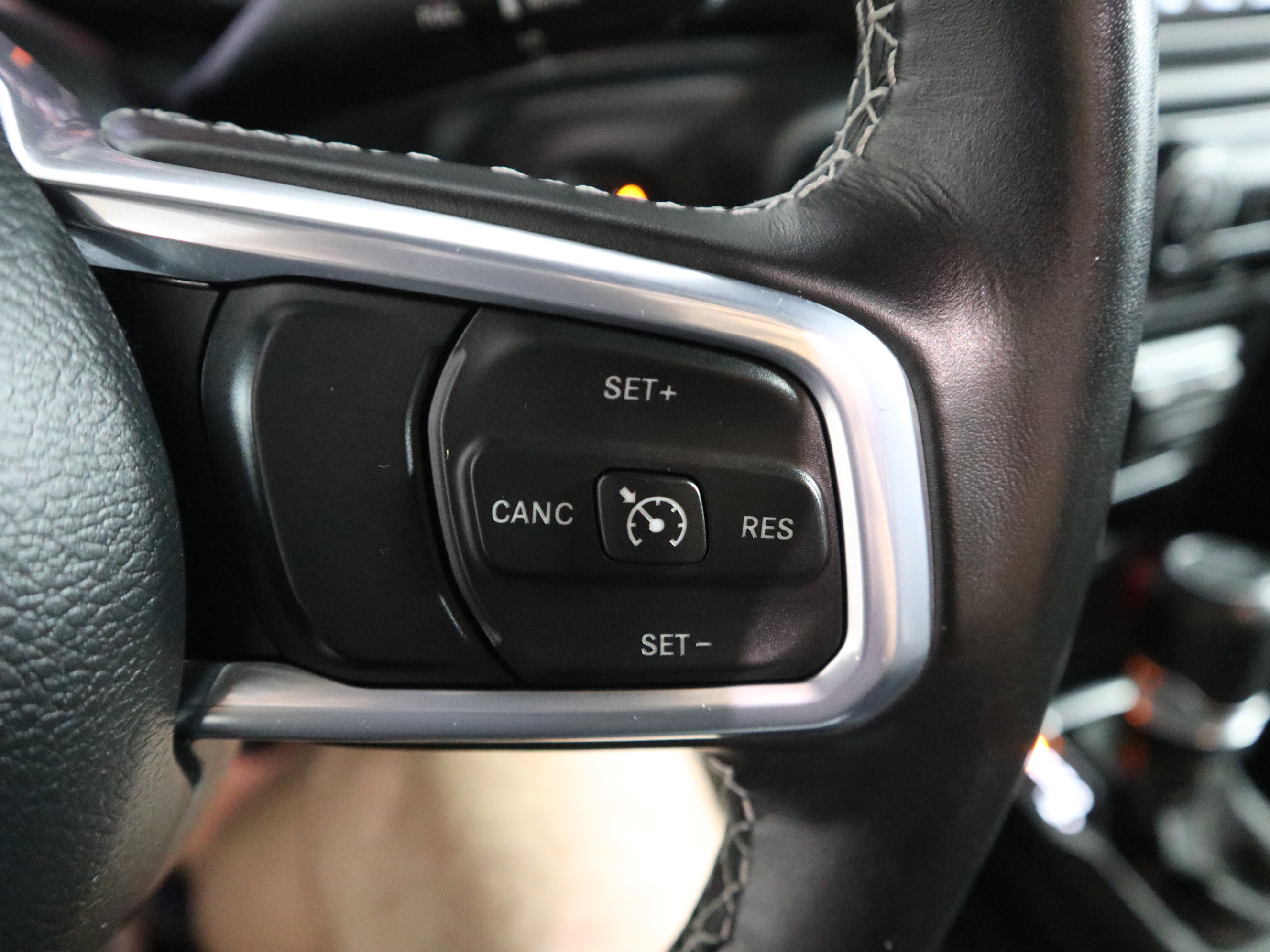 Used 2022 Jeep Gladiator Overland w/ Popular Equipment Package image 25