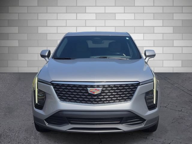 Certified 2024 Cadillac XT4 Luxury w/ Cold Weather Package FWD image 7
