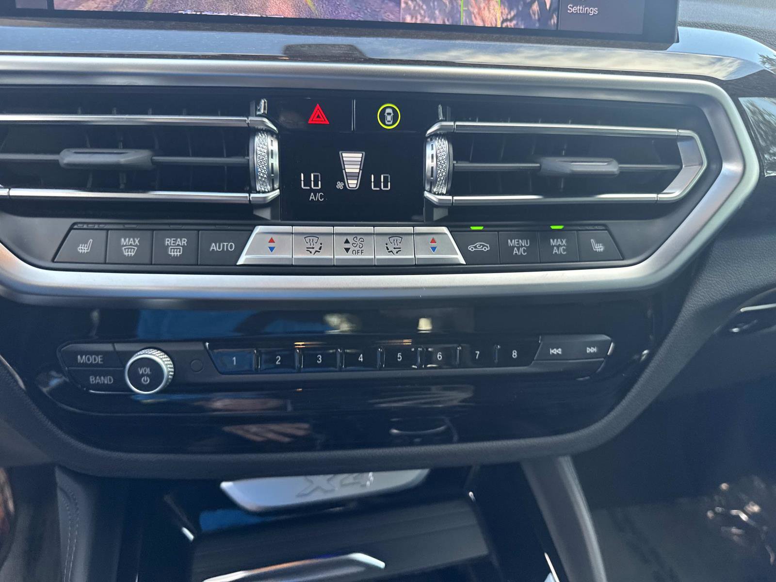 Certified 2025 BMW X4 xDrive30i image 23