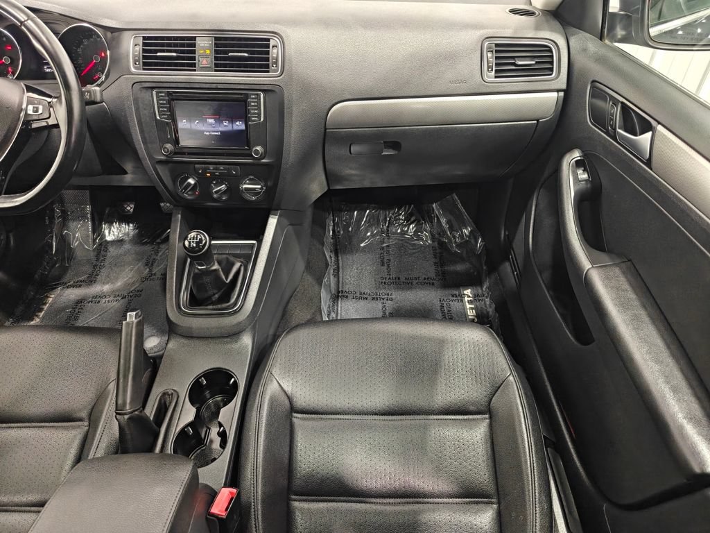 Used 2017 Volkswagen Jetta SE FWD image 63