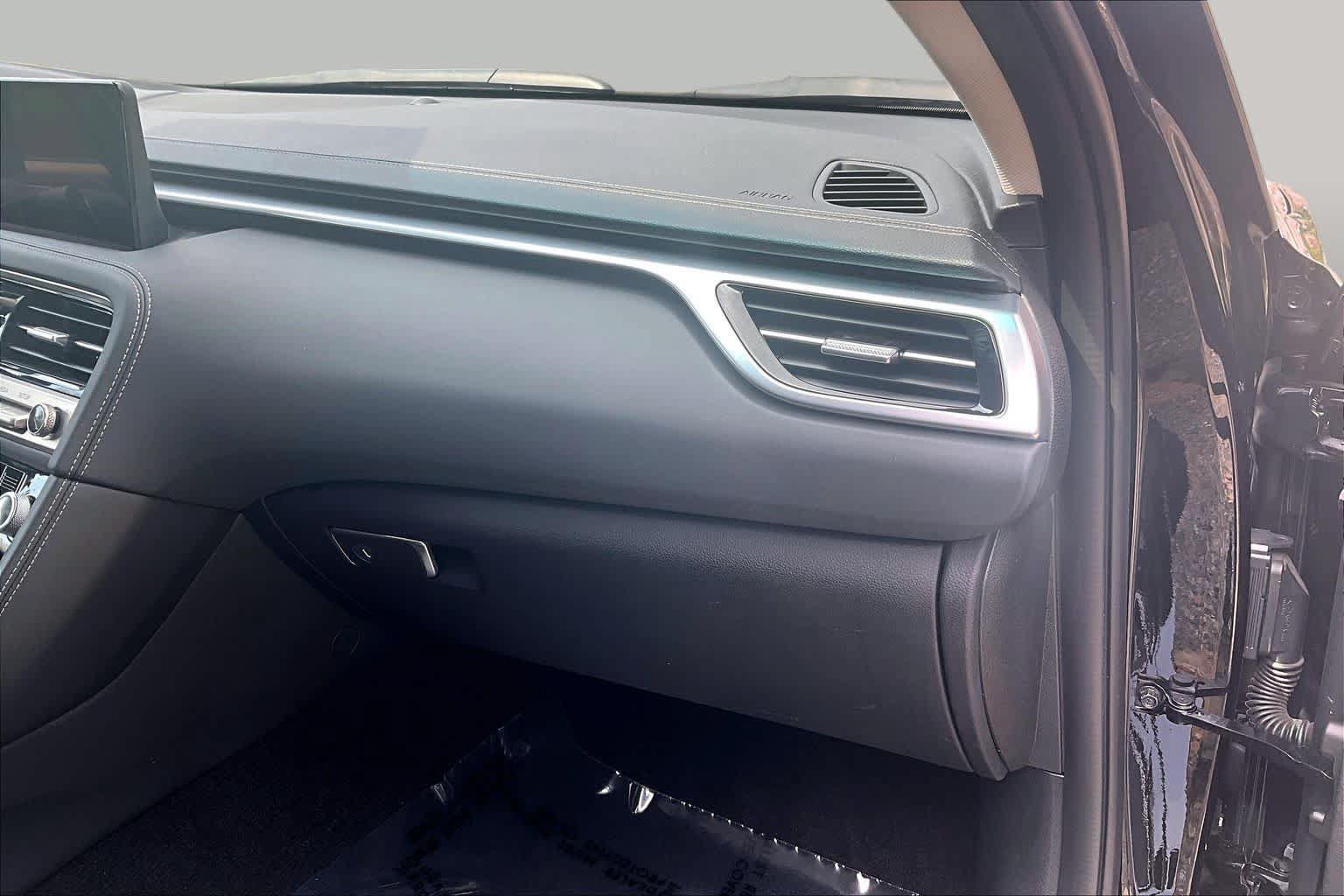 Used 2025 Genesis G70 2.5T AWD/4WD image 19