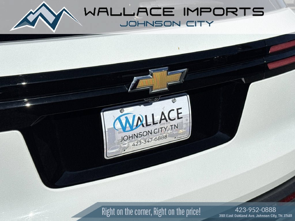 Used 2025 Chevrolet Traverse LT FWD image 10