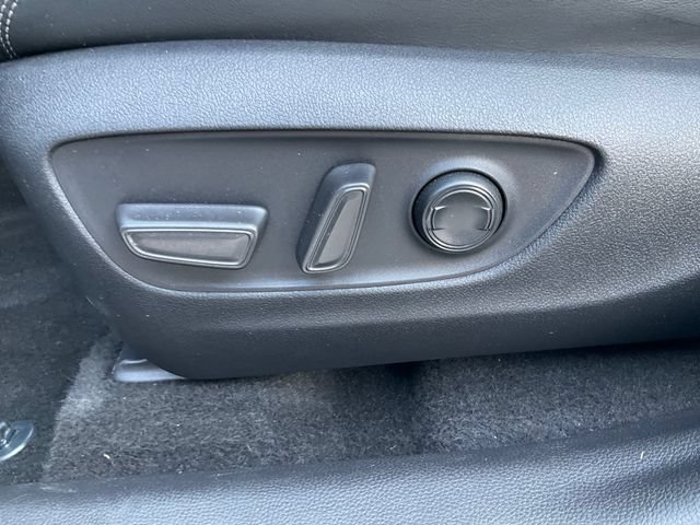 Used 2022 Toyota RAV4 XLE Premium FWD image 6