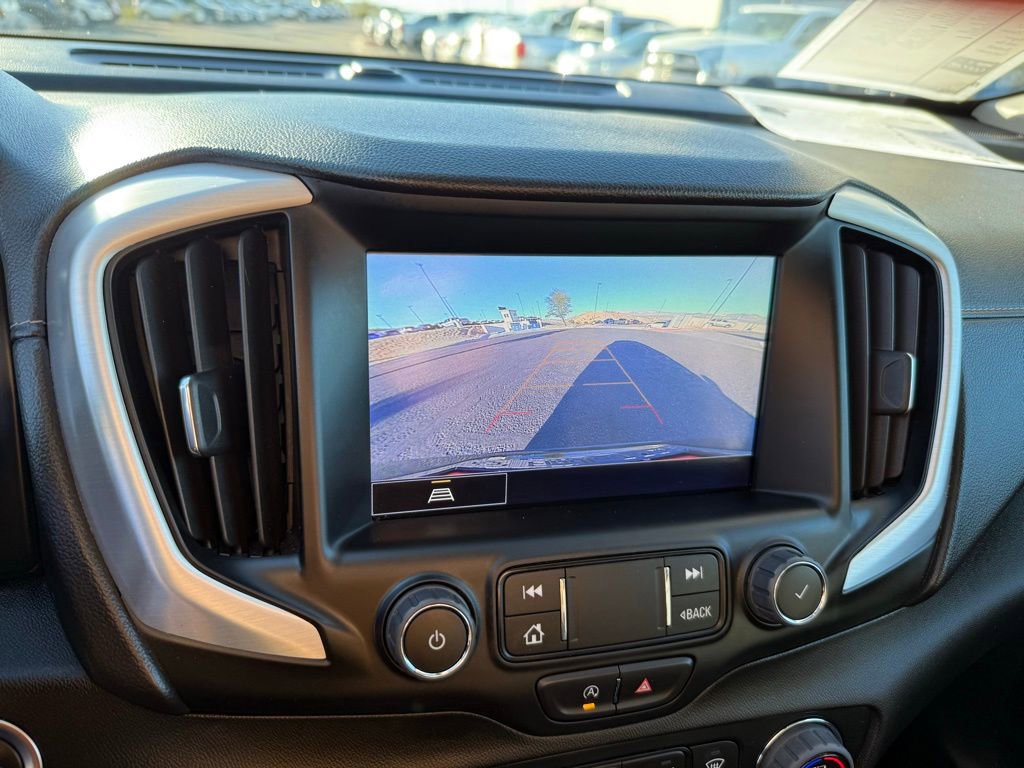 Used 2024 GMC Terrain SLT image 30