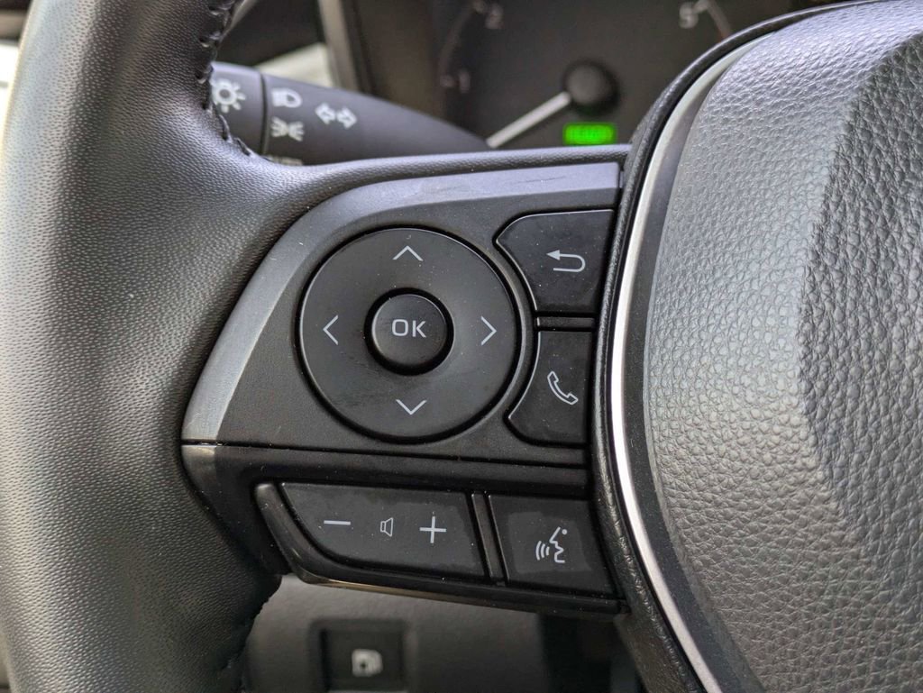 Used 2023 Toyota Corolla SE image 31