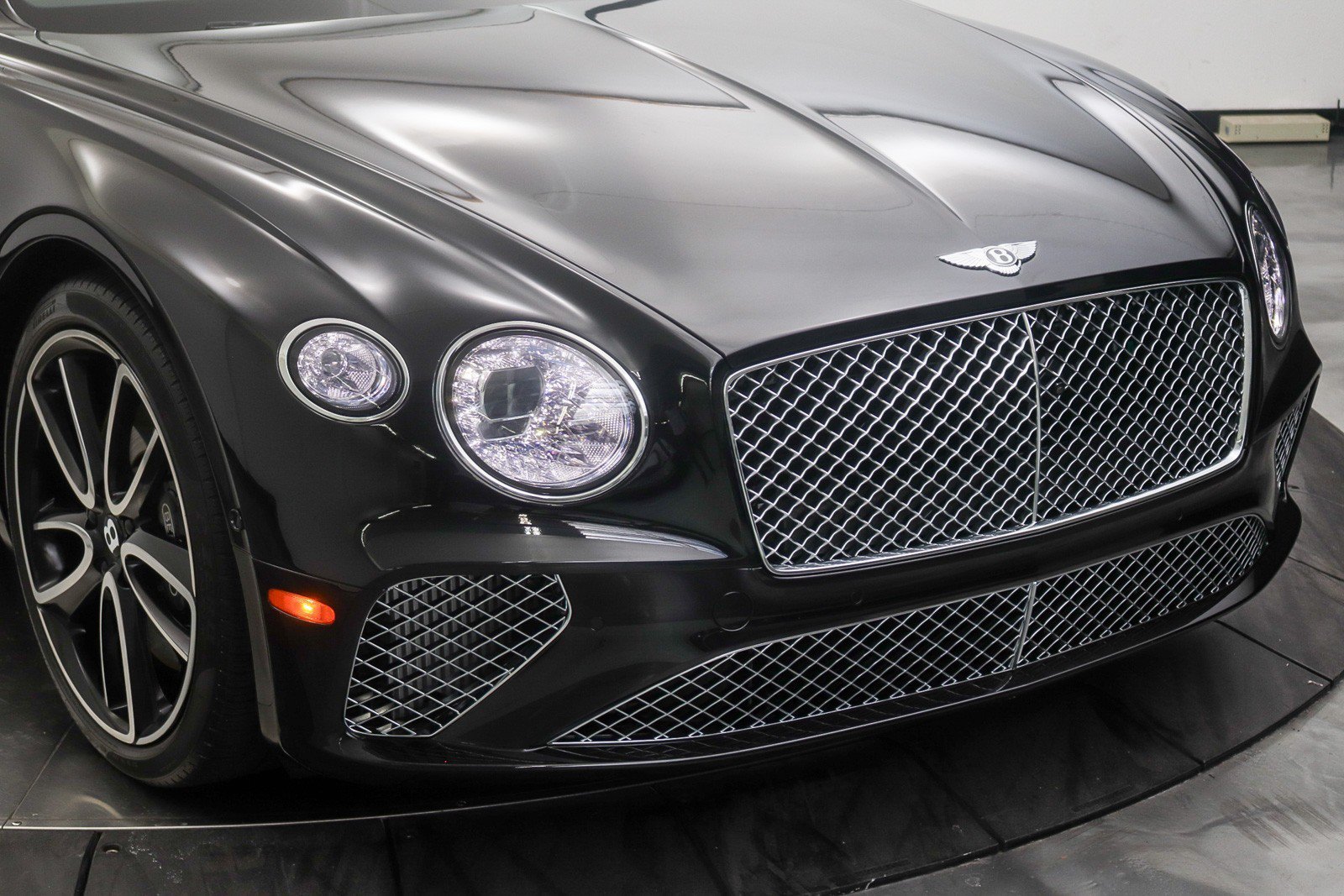 Used 2020 Bentley Continental GT V8 AWD/4WD image 10