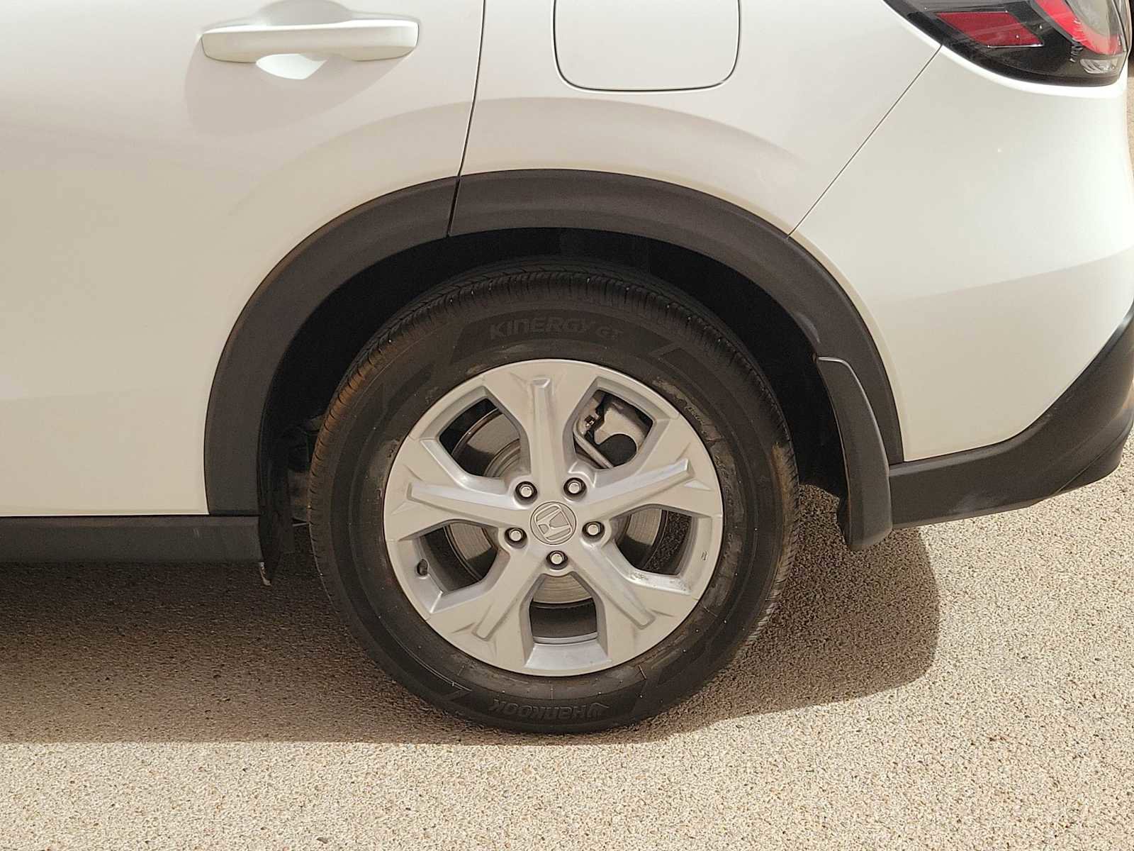 Used 2025 Honda HR-V LX image 4