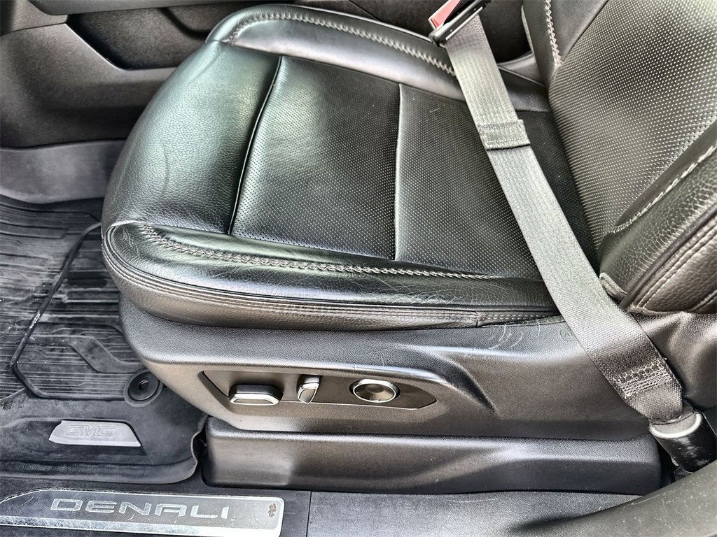 Used 2024 GMC Sierra 2500 Denali w/ Denali Reserve Package image 25