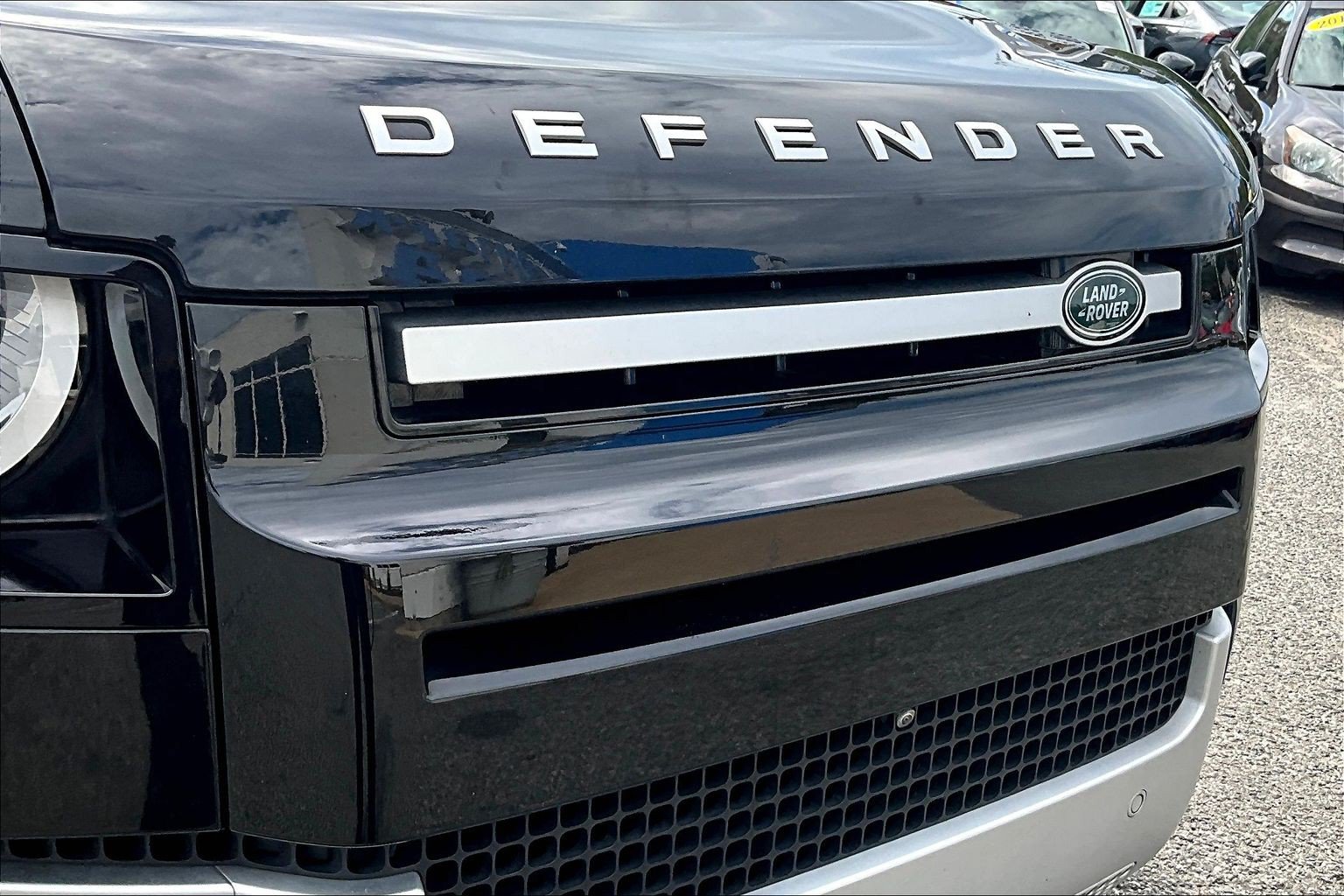 Used 2023 Land Rover Defender 110 S AWD/4WD image 30