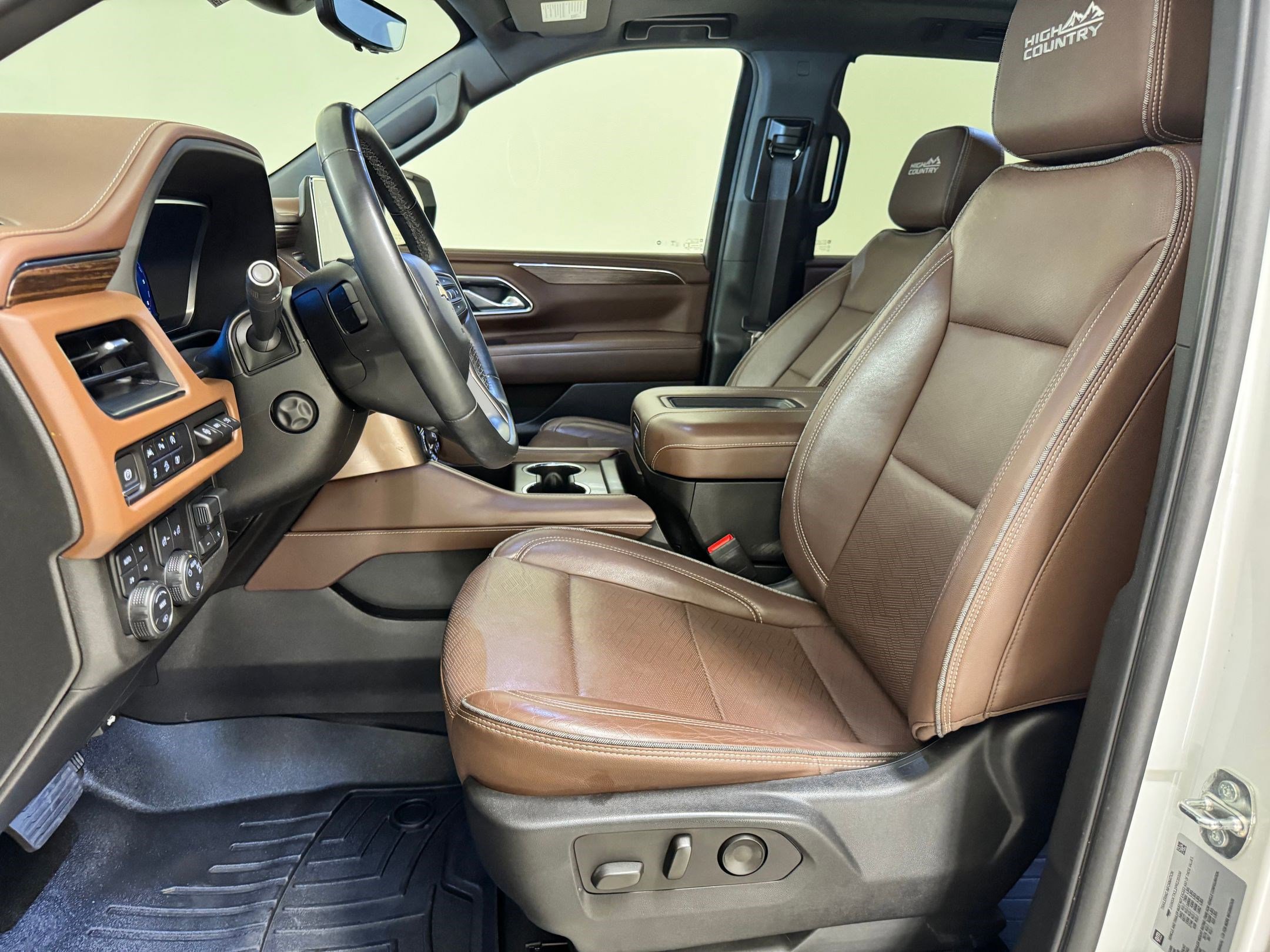 Used 2023 Chevrolet Tahoe High Country image 5