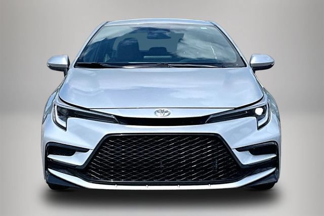 Used 2025 Toyota Corolla SE FWD image 3